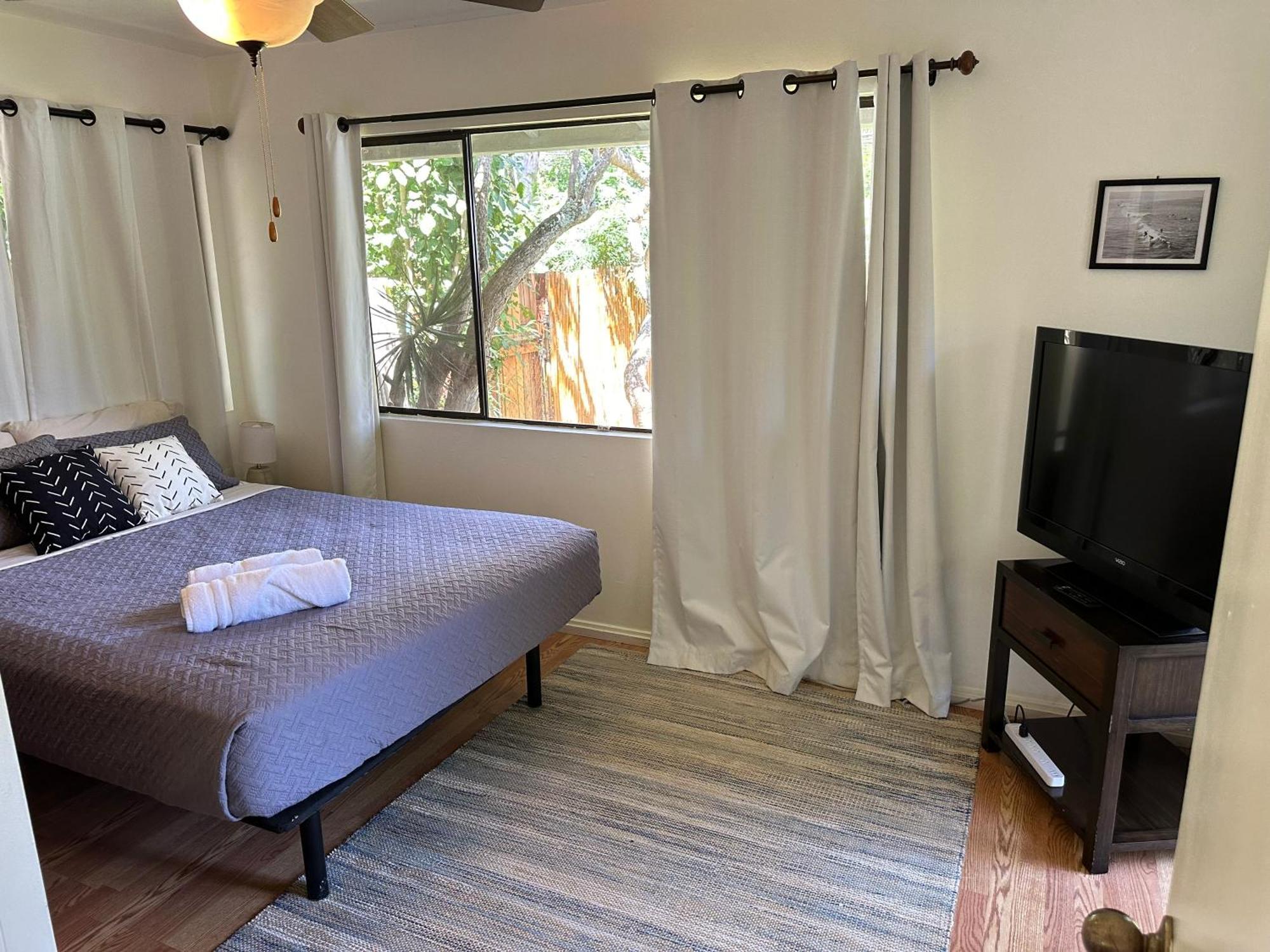 Great Location, Right By Beaches And Snorkeling!